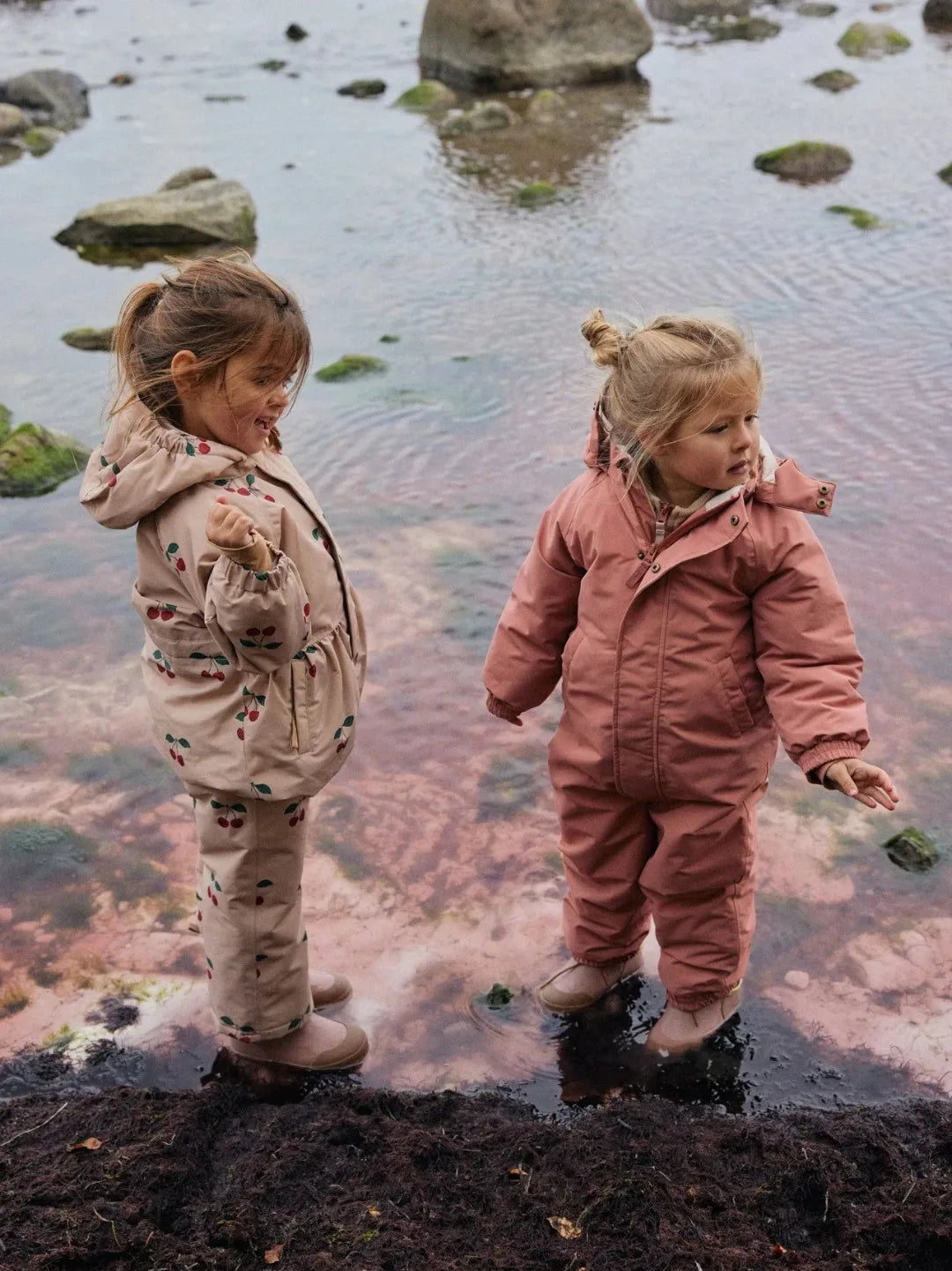 Konges Slojd 2025 Winter Baby Girls Cherry Hooded Ski Jackets Overalls Suits Sets Girls Waterproof Windproof Cold Resistant Coat.