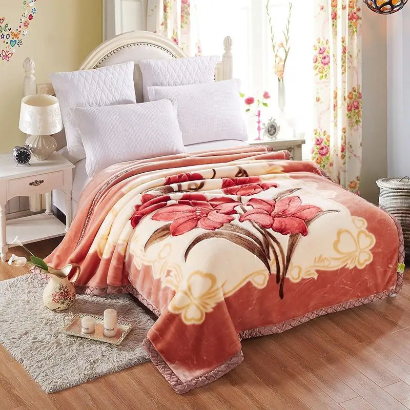Winter Raschel Blankets Thickened Soft Comfortable and Fluffy Plush Quilt Home Multifunctional Single Person Double Warm Blanket.