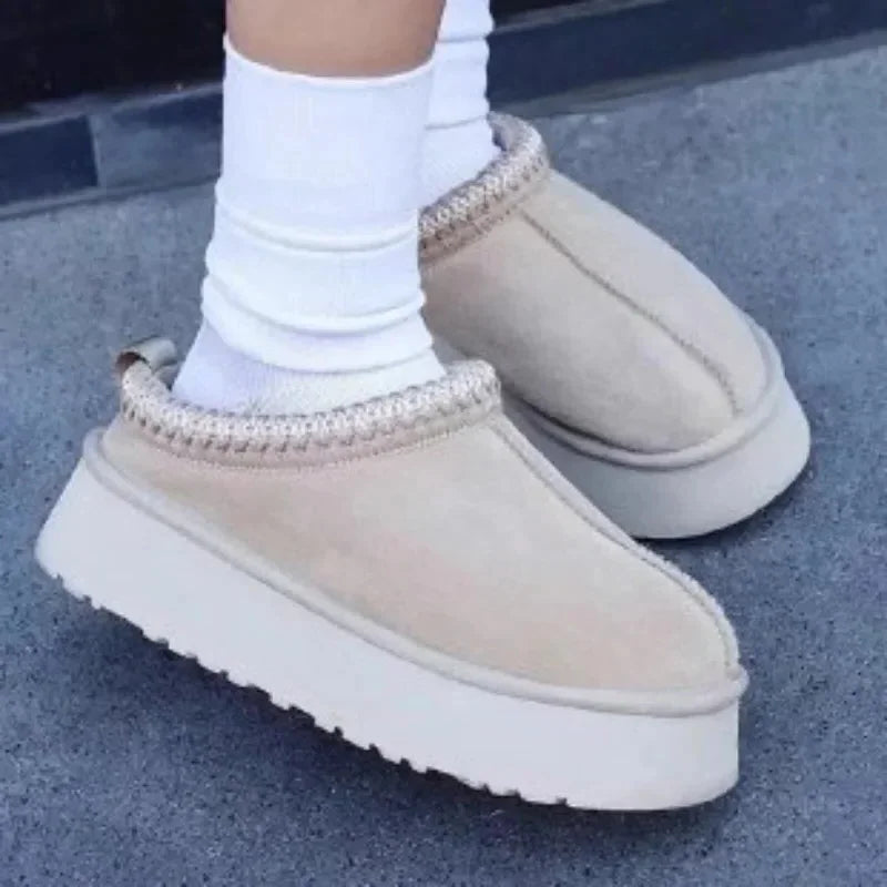2025 New Women's Fur Slippers Dress Thick-soled Shoes Short Plush Comfortable Women's Cotton Shoes Designer Winter Snow Boots.