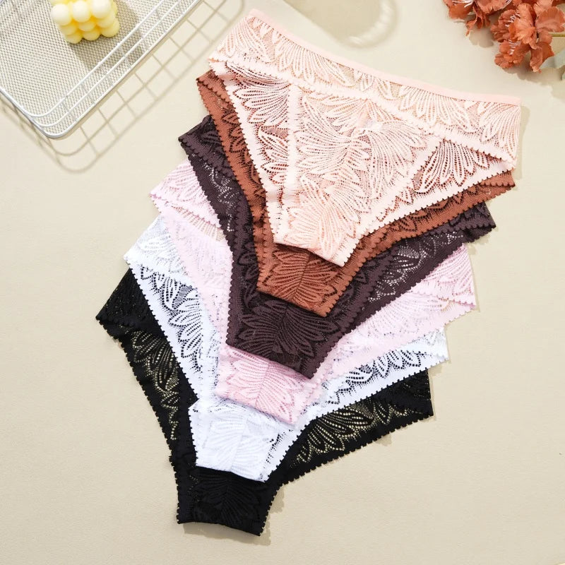 3PCS/Set Women Lace Panties Sexy Low Riase Elastic Brifes Solid Color Perspective Breathable Underwear Ladeis Sexy Lingerie.