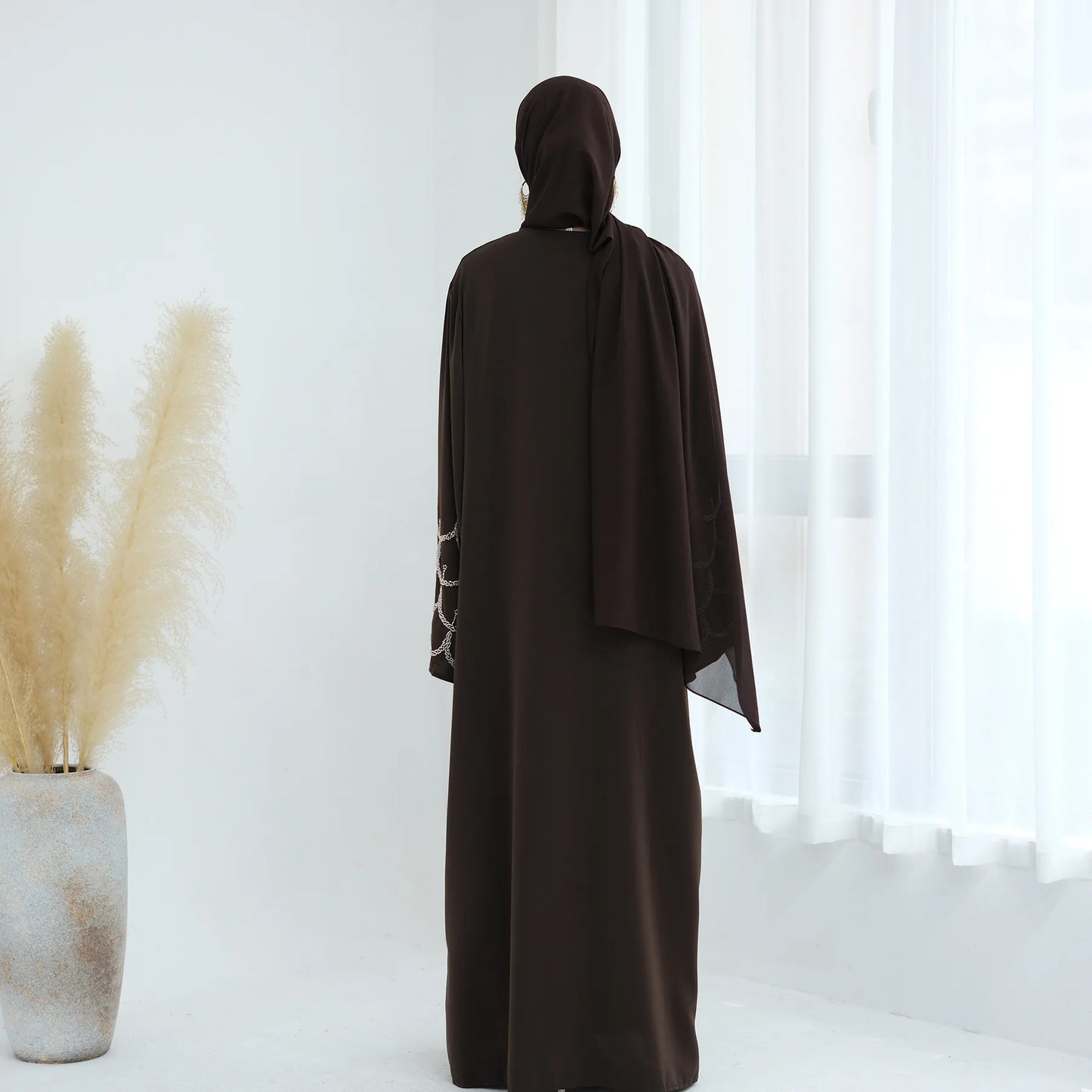 2025 Middle Eastern Islam Outfit for Muslim Women Luxury Dubai Modest Abaya Dress Eid Arabic Cardigan Plain Turkey Kaftan Robe.