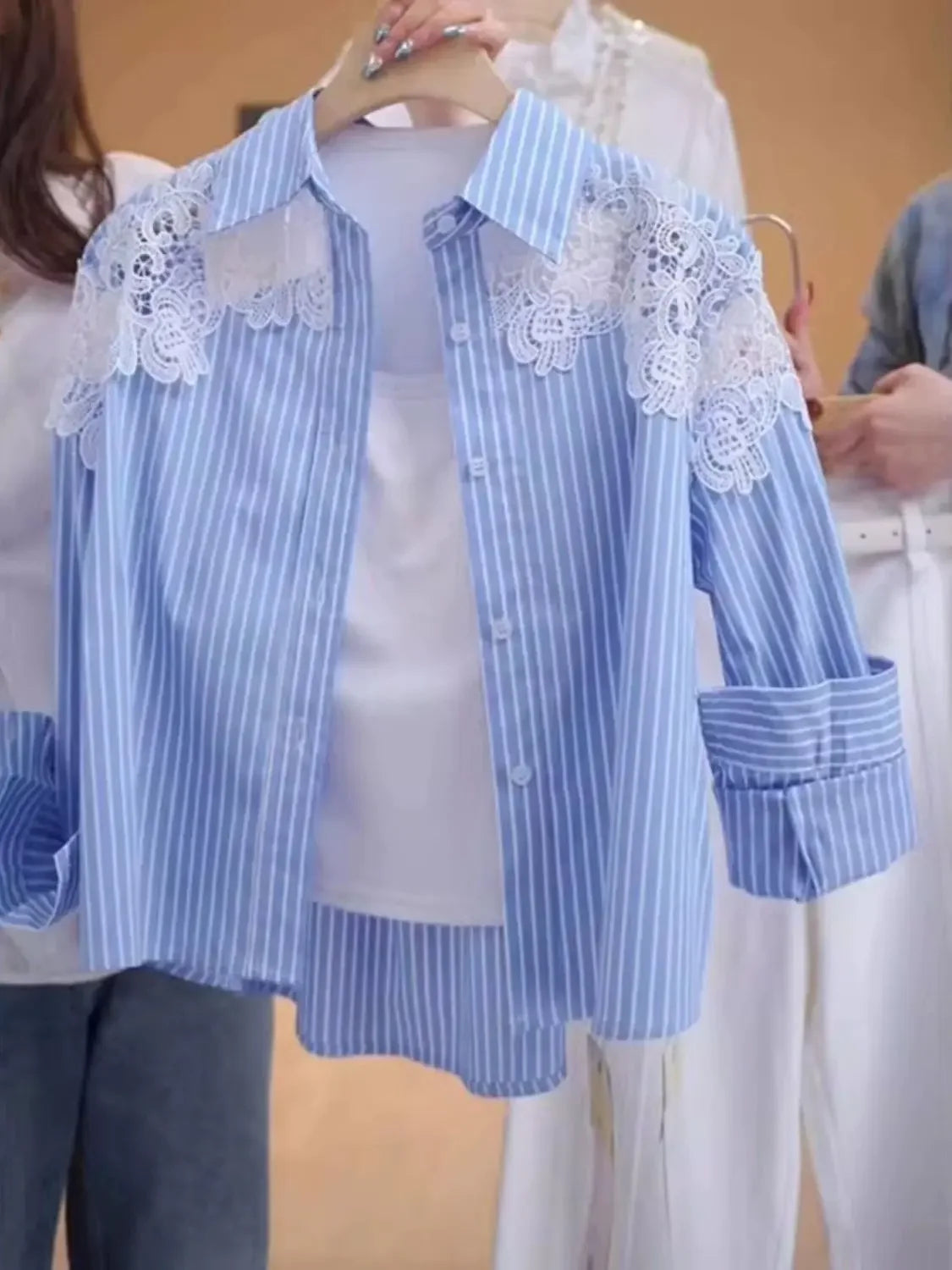 Lace Hook Splicing Polo Neck Striped Women Shirt Spring New Loose Jacket Top.