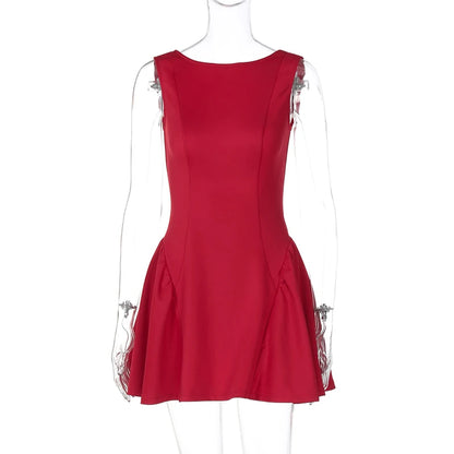 DGLUKE Elegantes rotes Minikleid für Damen, U-Boot-Ausschnitt, ärmellos, hohe Taille, A-Linien-Kleid, rückenfrei, plissiert, kurze Abschlussball-Party-Kleider.