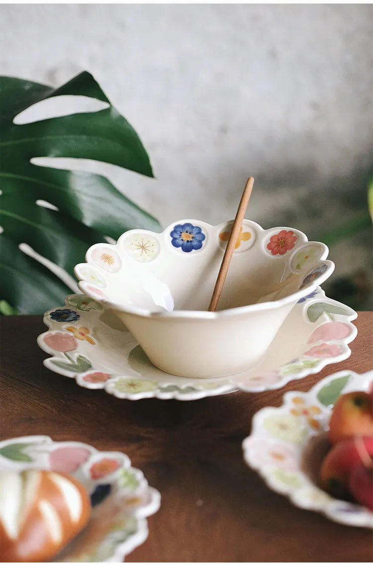 Floral Embossed Rim Soup Dessert Plate - Elegant Ceramic Appetizer Dish for Breakfast, Cafe Dining, Home Kitchen Tableware Set