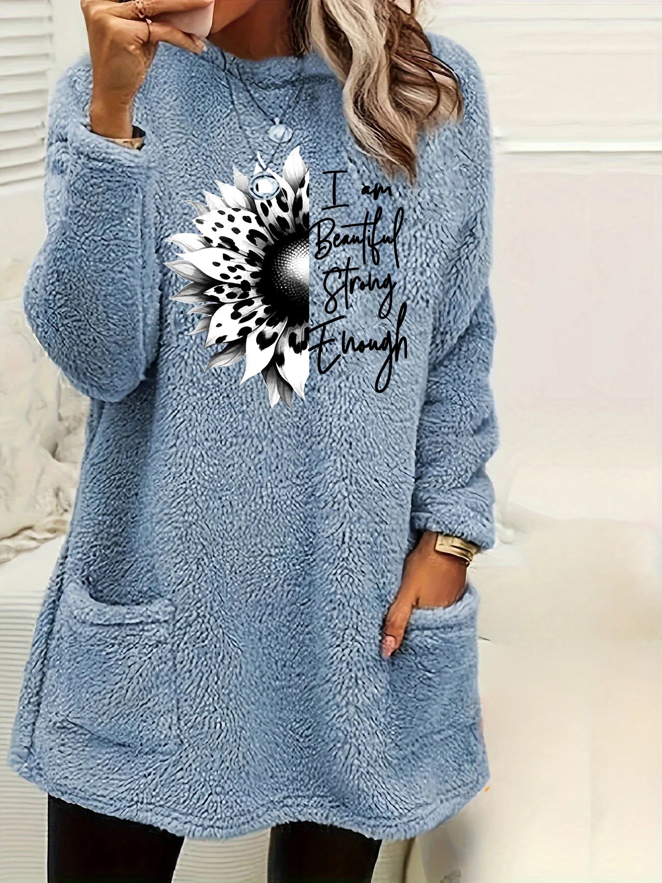 Plus Größe Frauen Fleece Sweatshirt Brief Leopard Gedruckt Blume Rundhals Weiche Warme Pullover Casual Winter Langarm Pullover.