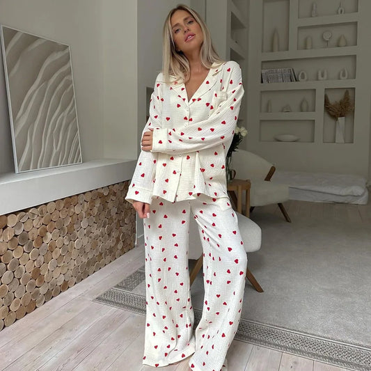 Sommer Neue Liebe Herz Druck Pyjama 100% Baumwolle Langarm Set 2Pcs Outfit Revers Nachtwäsche Taste Unten frauen pyjamas Nachtwäsche.