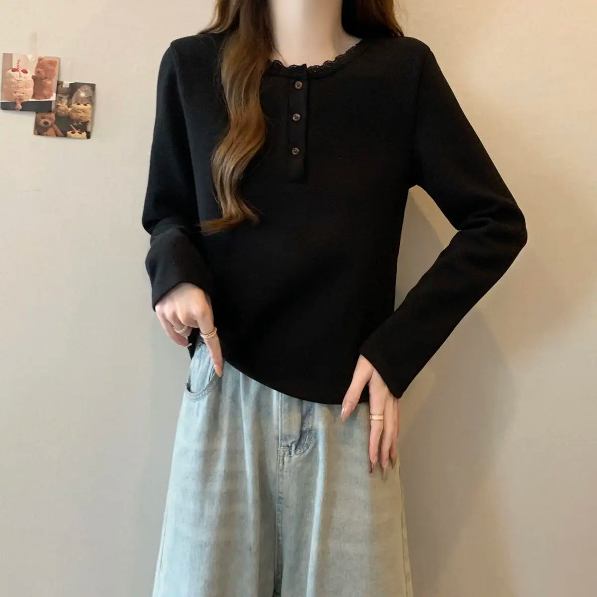 New Autumn and Winter Half-open Lace Front Shoulder Long-sleeved T-shirt Plus Velvet Warm German Velvet Women's Top.