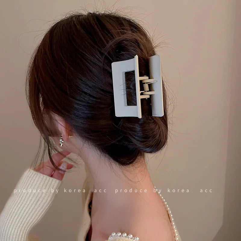 Women Hair Claw Clips Korea Coffee Beige Acrylic Large Hair Claw Hairpin Geometric Barrettes Crab Girl Headwear Hair Accessories.