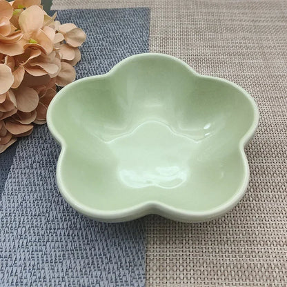 5 Inch Creative Flower Ceramic Bowl Small Deep Dish Solid Color Ceramic Bowl Small Dish Dip Dish Home Kitchen Supplies Gift.