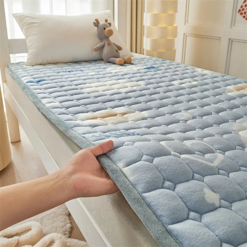 Winter Dormitory Soft Mattress Toppers Thick Warm Coral Velvet Bed Sheet Non-slip Mattress Cover Thin Bed Pad Tatami Floor Mat.