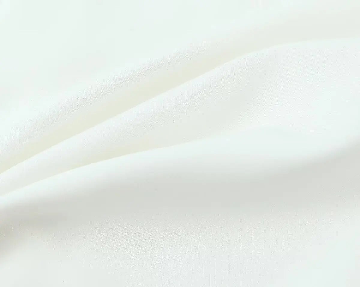 ZBZA Women High Waist A-line Shorts Loose Fit Double Pocket Zipper Solid Color Casual Mini Shorts Spring Summer New Chic Shorts.