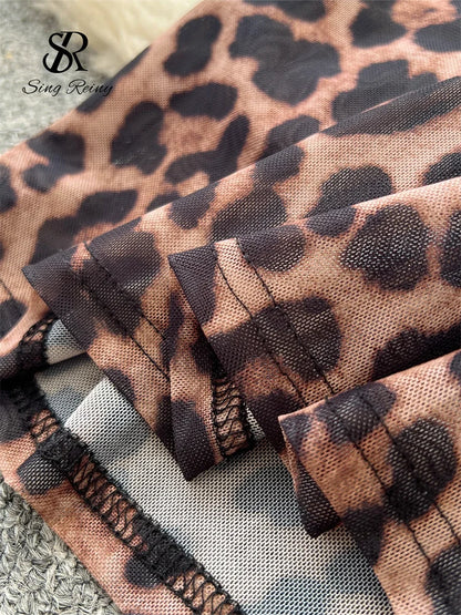 SINGREINY Sexy Party Langes Kleid Spaghettiträger Korsett Schlanke Spitze Patchwork Geraffte Mesh Rückenfrei 2025, Leopardenmuster Maxi-Sommerkleid.