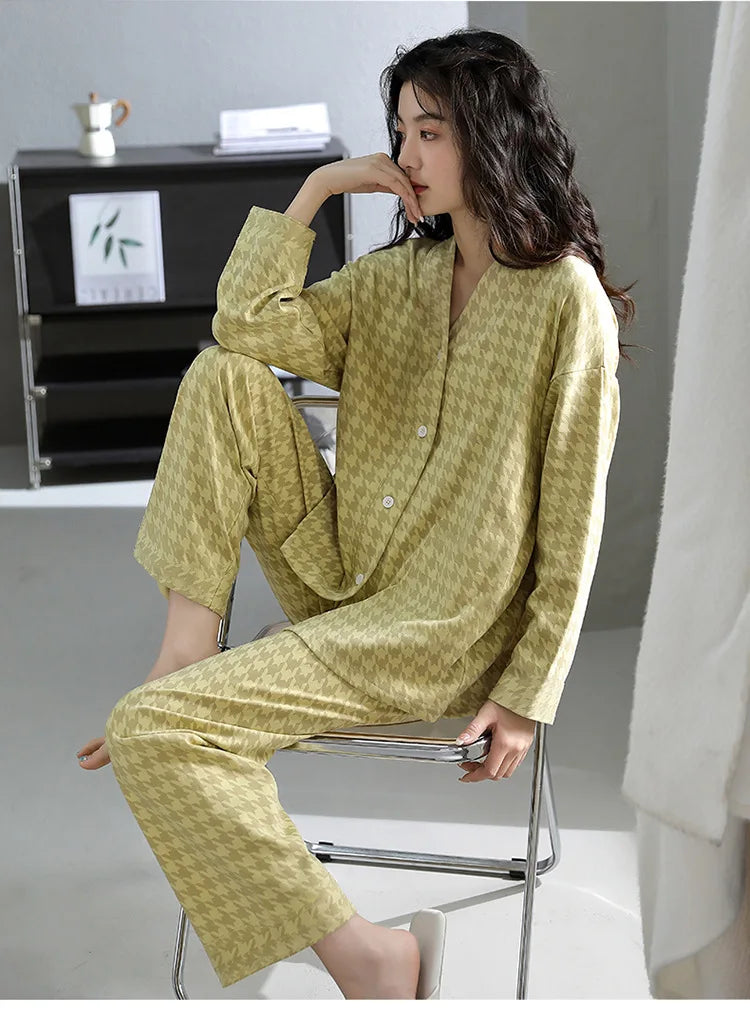 Spring and Autumn New Women's Pajamas Homewear Suit Women's Long-Sleeved Homewear Autumn and Winter Models Homewear Suit.