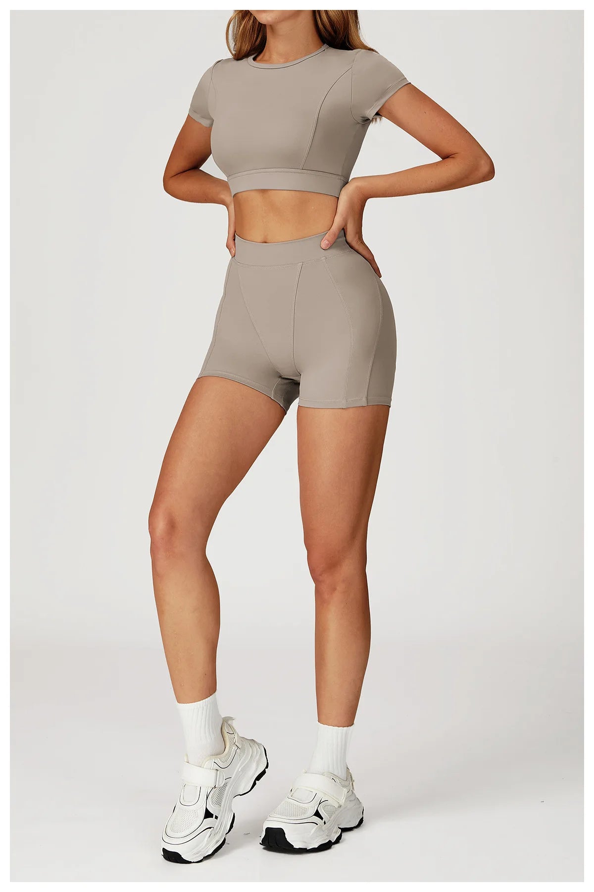 Customized LOGO women's new nude yoga suit tight shock-proof sports running outdoor fitness yoga suit two-piece set.