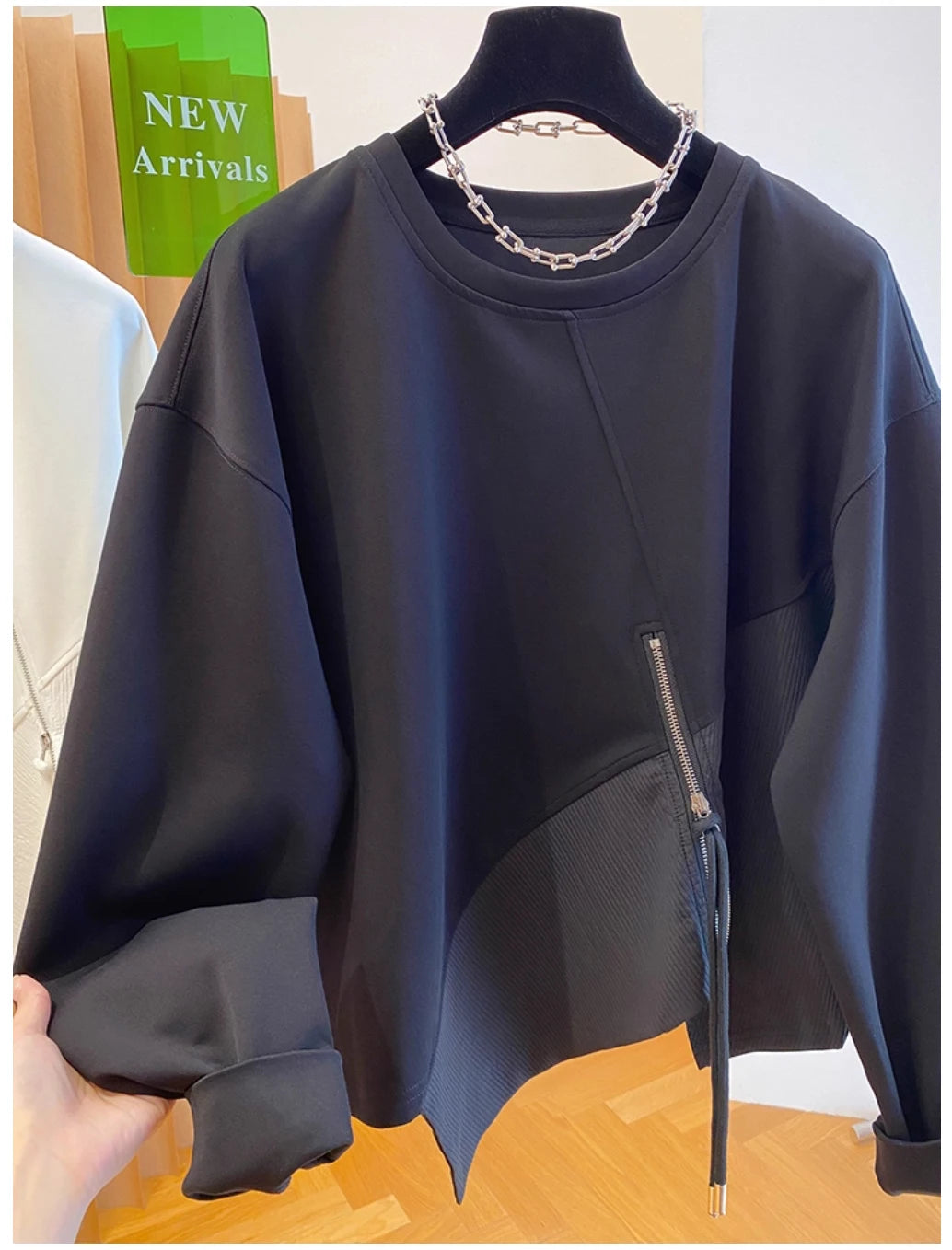 Autumn and Winter Women's Pullover Round Neck Hoodie Lazy Style Splicing Design Loose Long Sleeve Tops.