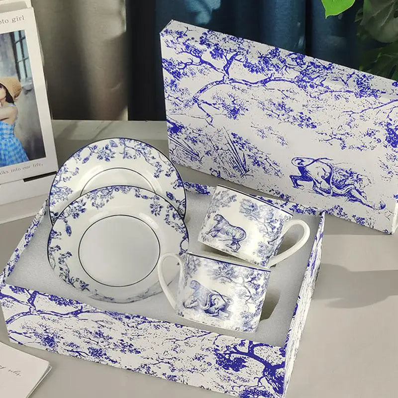 Red, Blue, Gray Tiger Series  Animal Images Bone Porcelain Coffee Cup Plate European Afternoon Tea Cup and Saucer Set Gift Box