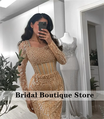 Glänzende blaue Dubai-Abendkleider 2025, mit Perlen verziert, Kristalle, Hochzeitskleid für besondere Anlässe, maßgeschneidert.