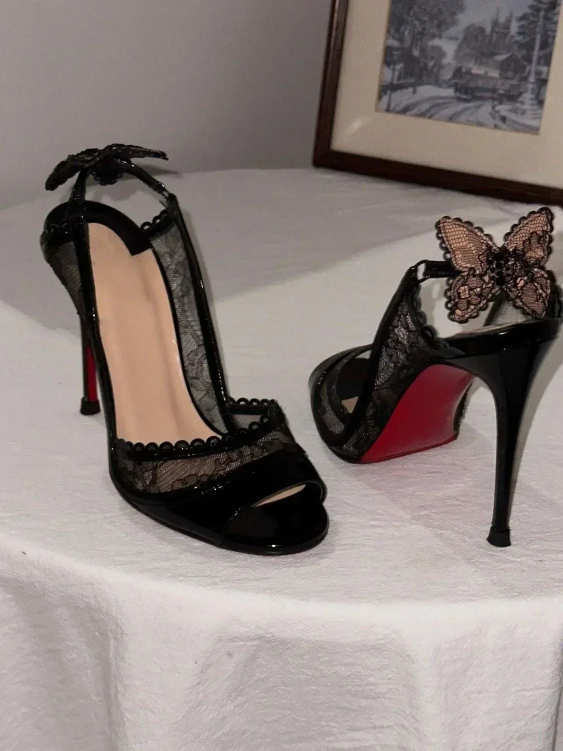 2025 Women's New in Black Lace Butterfly Sexy Pumps Stilettos Peep Toe High Heels Leather Luxury Designer Party Chic Shoes.
