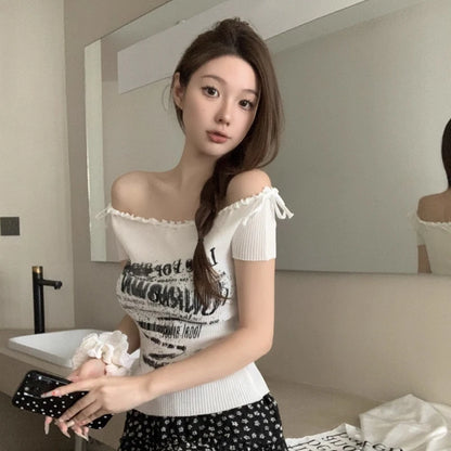 Summer Fashion Slim Fit One Shoulder Sexy Knot Elastic Red T-Shirt For Women.