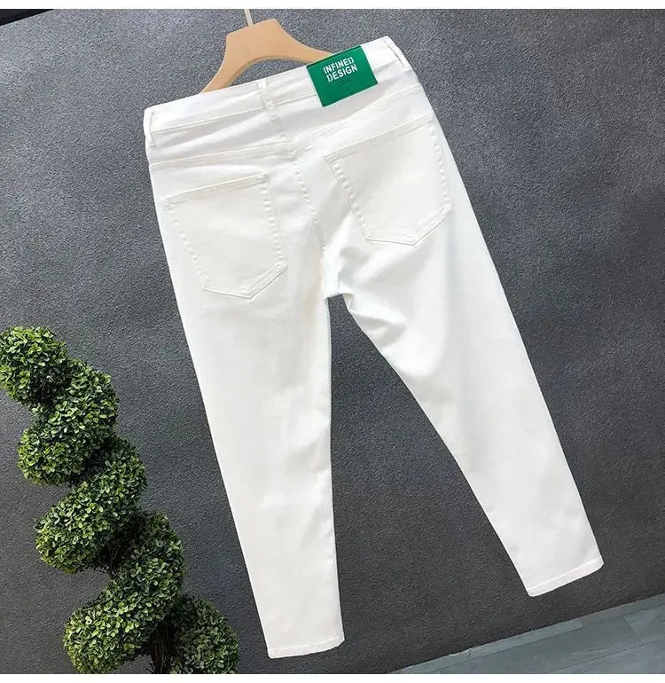 High-End Slim Fit Black White Men's Jeans Elastic Straight Leg Summer Thin Denim Casual Fashion Brand AE Stock Origin China.