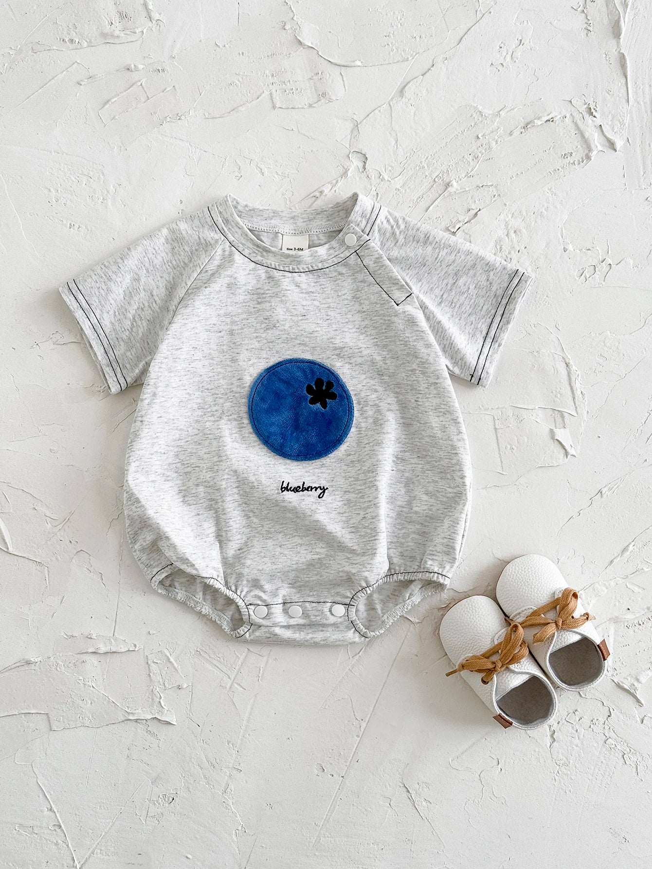 INS Sommer Neue Baby Body Neugeborenen Kleidung Jungen Mädchen Baumwolle Dreieck Strampler Plüsch brief Kurzarm Infant 0-18M