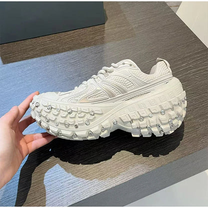 Fashion Brand Men's Or Women's Thick-soled Sports Shoes 2025 Spring New Rivet Design Couple Sports Shoes Breathable Casual Shoes.