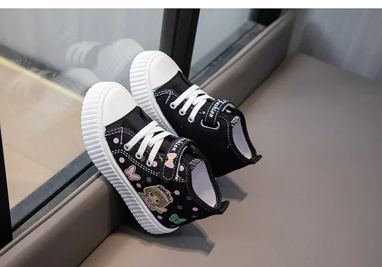 Children High top Canvas Sports Shoes Girls Lightweight Running Board Shoes New Kids Soft Bottom Non Slip Breathable Sneakers.