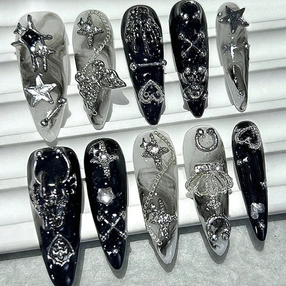 Jirai Japanese Spice Girls Handmade Press On Nails Y2K Black White Long Tip Nail Art 3D Butterfly Star Crown Cool Fake Nails.