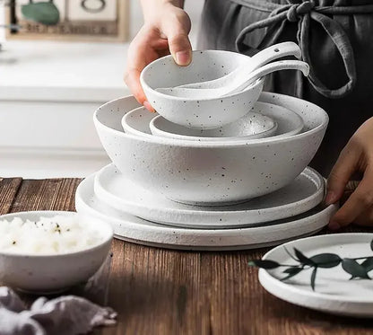 Japanese-style Tableware Set Bowls and Plates Round White Ink Point Dinner Plates Home Creative Western Dishes Dinner Plates.