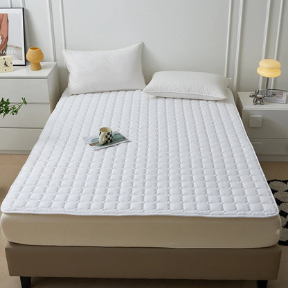 Waterproof Quilted Mattress Protector Cover Thickened Breathable Mattress Topper for Single or Double Bed.