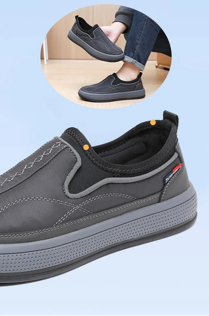 Casual Men's Cloth Shoes Outdoor Men Sports Shoes Comfortable Wear-resistant Soft Bottom Sneakers Light Anti-Slip Walking Shoes.