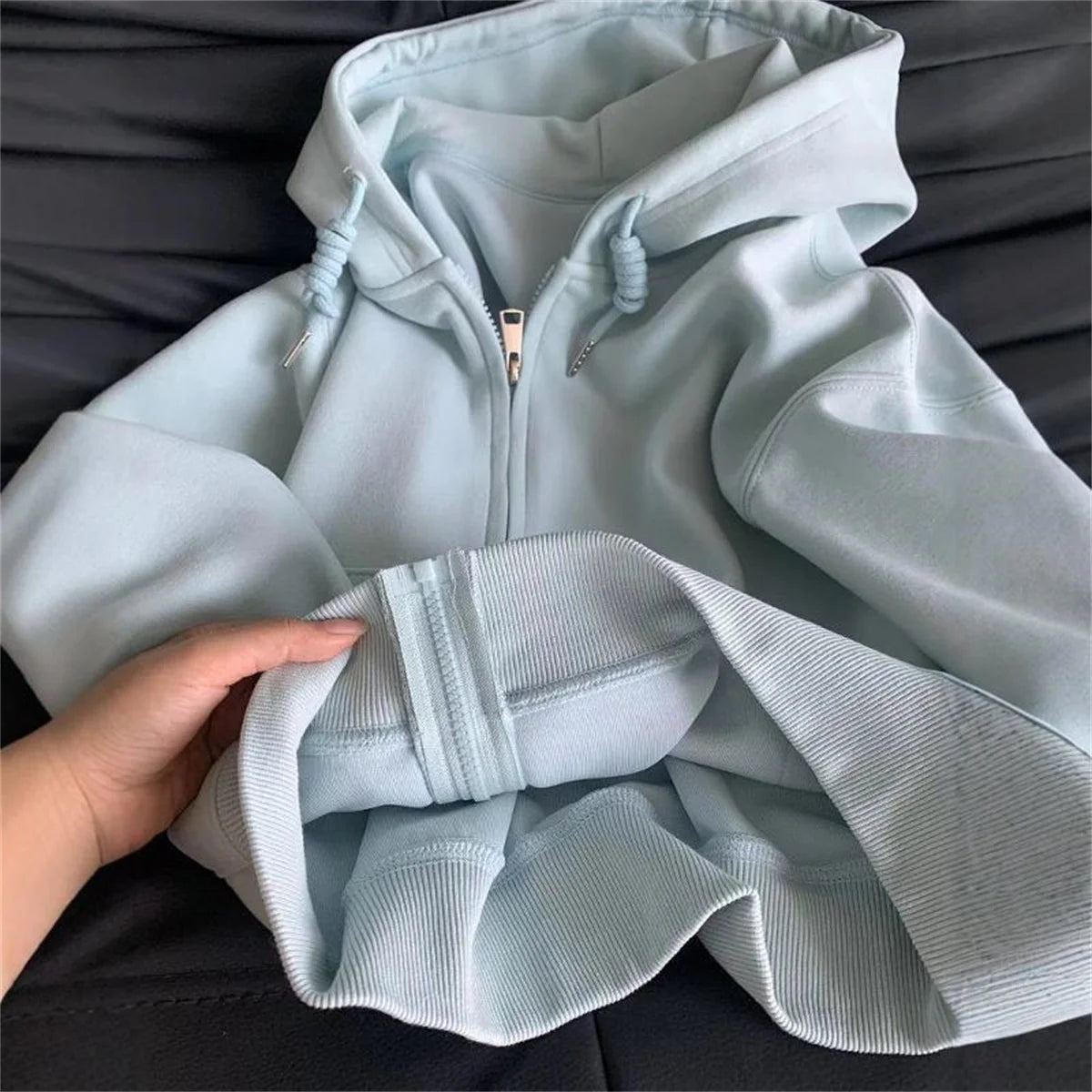 Frühherbstliche, schicke, lässige Kapuzenjacke, schmale Passform, langärmeliges, kurzes Oberteil, warme Strickjacke mit Reißverschluss, koreanischer Stil, Kapuzenpullover.