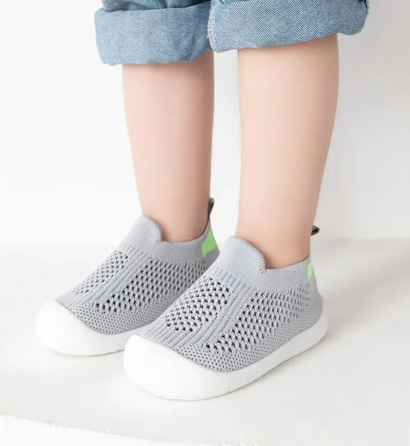 Spring Popular New Baby Shoes Mesh Knit Breathable Kid Girls Boys 0-3T Summer Slip-On Casual Sneakers Toddler Non-Skid Prewalker.