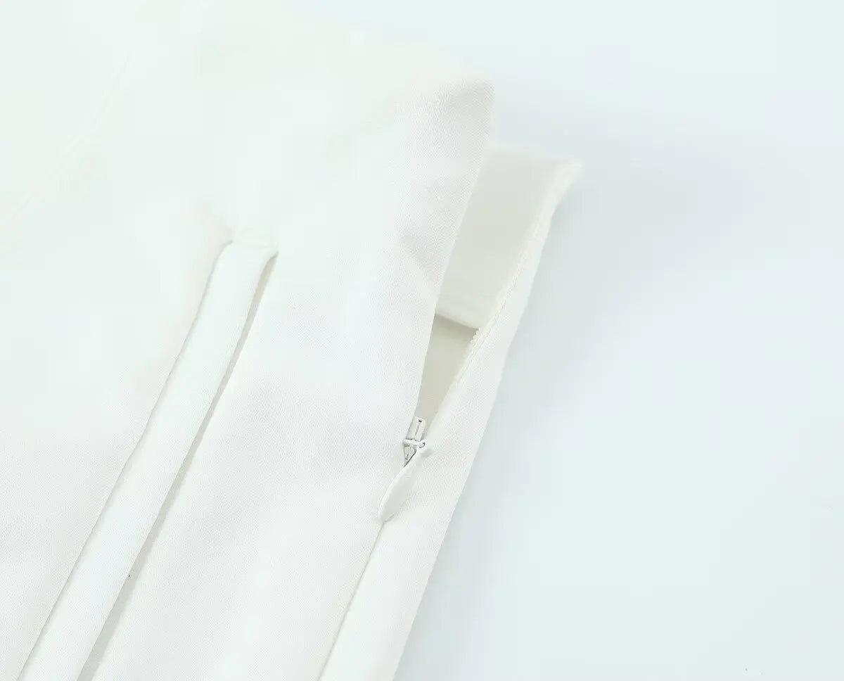 ZBZA Women High Waist A-line Shorts Loose Fit Double Pocket Zipper Solid Color Casual Mini Shorts Spring Summer New Chic Shorts.