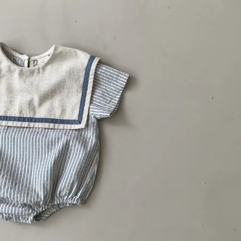 6754 koreanische Neugeborenen Kleidung Sommer neue Marine Revers vertikale Streifen Jungen einteilige Kleidung lässige Mädchen Kletter kleidung.