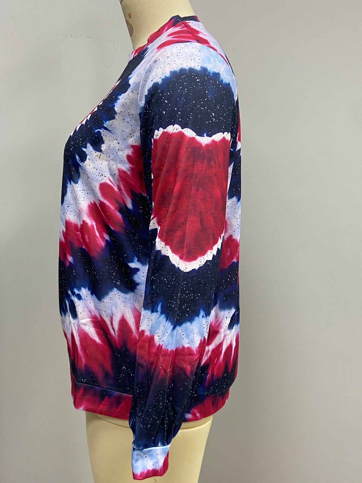 2024 Plus Size Europa und die Vereinigten Staaten Herbst und Winter neue Mode lang ärmelig bedruckte Damen lässig Kapuzen pullover mit Rundhals ausschnitt.