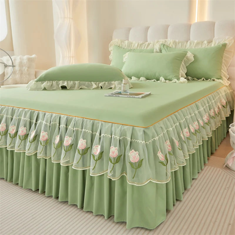 Floral Style Bed Skirt Embroidered Bed Cover Single/Queen/King Size Bed Linen Home Sheet with Skirt 침대스커트(Pillowcase Need Order).