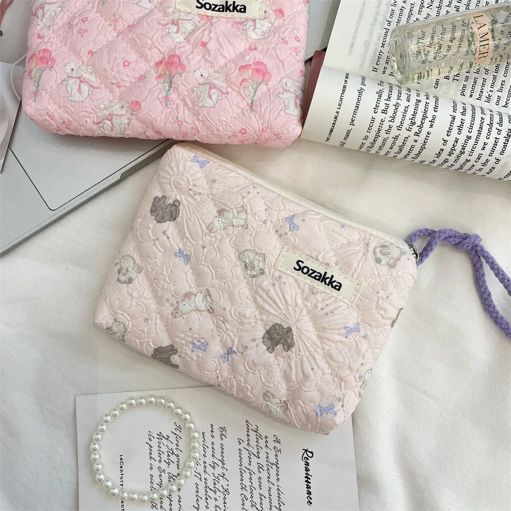 Cute Travel Cosmetic Lipstick Earphone Card Small Portable Storage Bag Purse Mini Makeup Handbags Pouch Organizer In Make Up Bag.