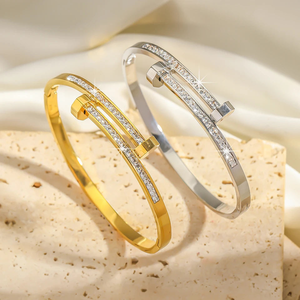UILZ 316L Stainless Steel Exquisite Nail Brand Bracelets For Women American Trendy Shining Zircon Screw Not fading Bangle Gift.