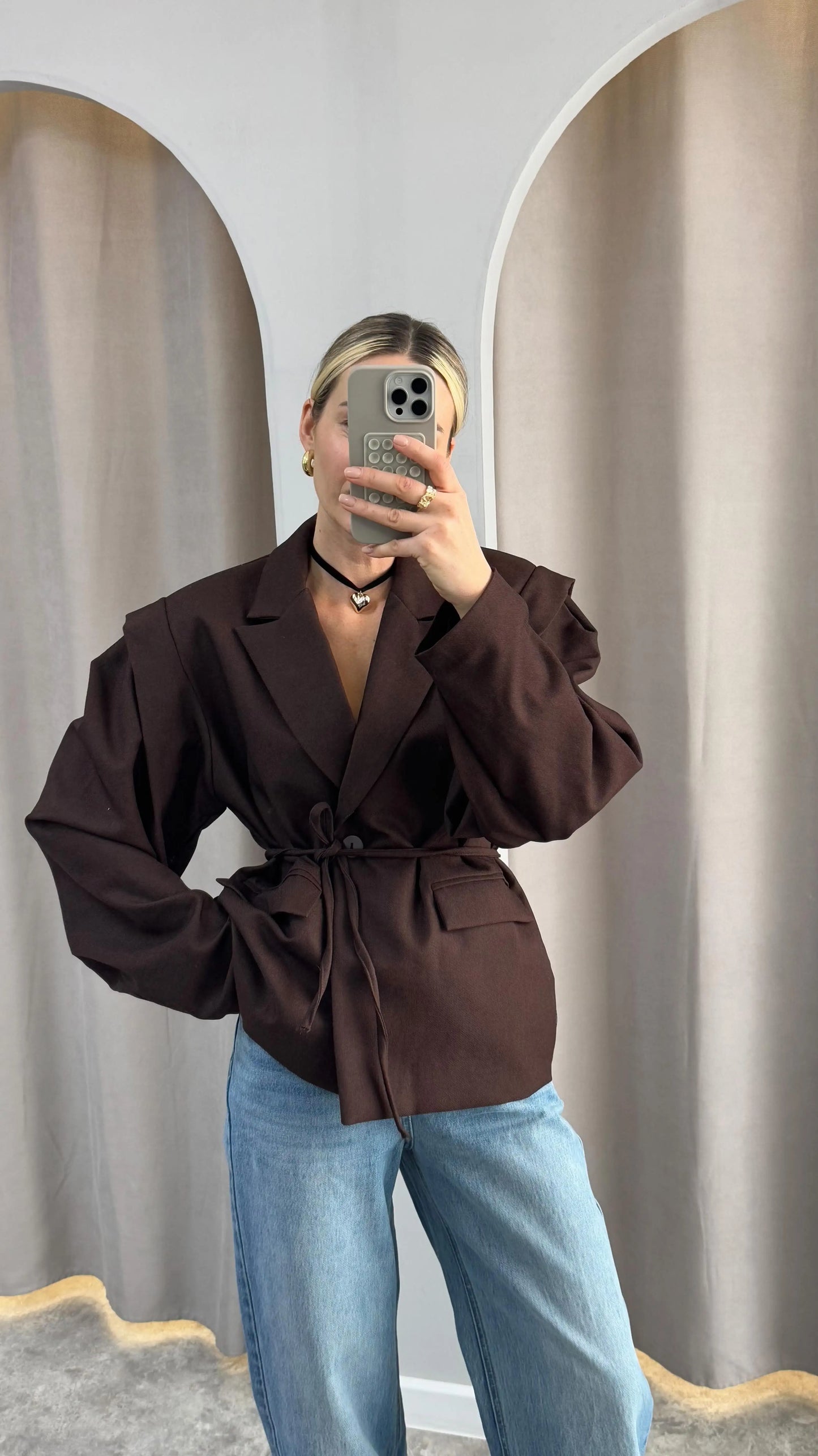 Fashion Solid Revers Hals Schulter Pad Anzug Jacke Frauen Langarm Eine Taste Spitze Up Mantel 2025, Herbst Neue Highstreet Büro Tragen