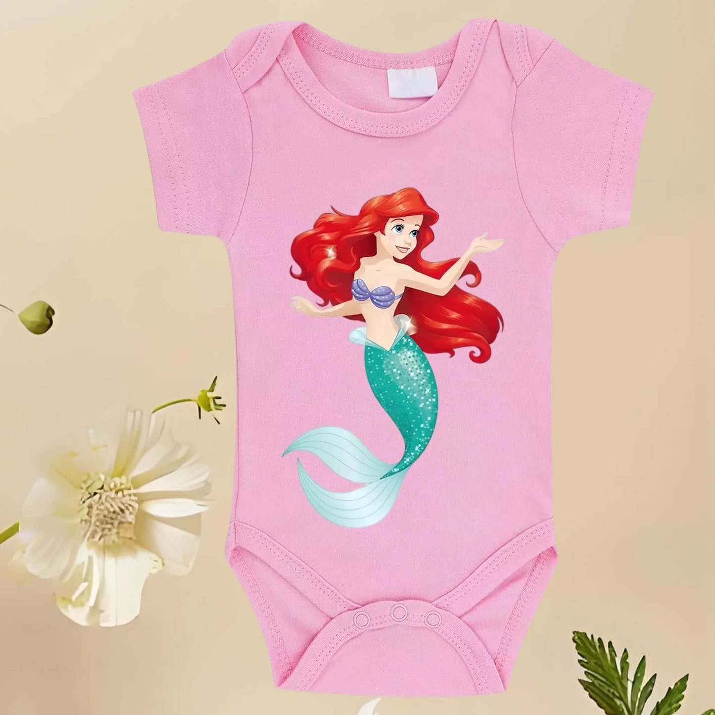 Eng anliegendes Baby-Pyjama-Set mit Meerjungfrau-Cartoon- und Anime-Aufdruck, 100 % reine Baumwolle, weicher Pyjama, Sommer, neues einteiliges Familienkleid.