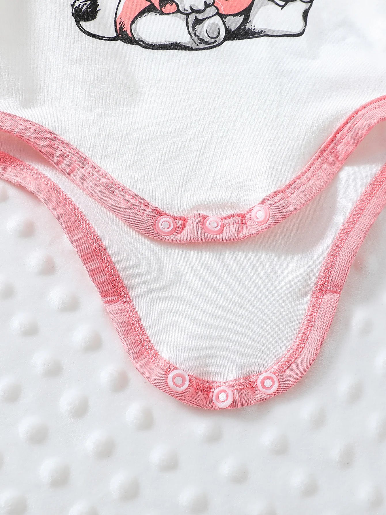 Infant Autumn English-Style Suit with Vest and Long Sleeve Three-Piece Set for 1-Year-Old Boy’s Formal Wear.