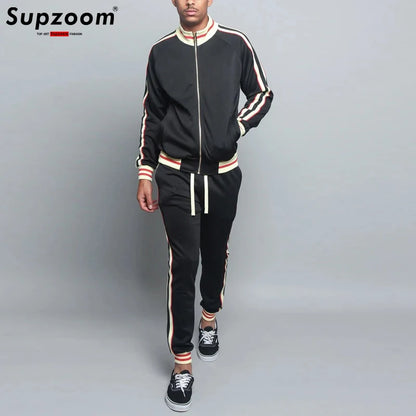 Supzoom New Arrival Top Fashion Leisure Uniform Autumn And Winter Couples Casual Striped Sports Running Sportswear Men Set.