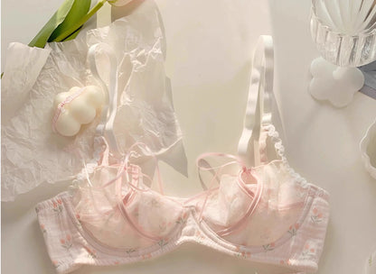 YUQI Kawaii Lace Bralette Set Japanese Floral Mesh Underwear Summer Ultra-Thin Lace-Up Cutout Romantic Bra 2024 New Kawaii set.