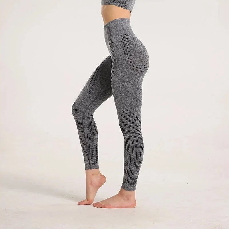 Sexy Seamless Knitted Yoga Sportswear Set Women's Quick Dry Tight Fitness Clothes Set Comfortable High-End Sensation