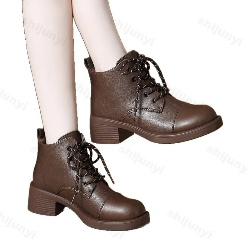 Women Short Boots 2025 Autumn Winter New Fashion Lace Up Vintage Middle Heel Shoes Outdoor Non Slip Height Increase Ankle Boots.