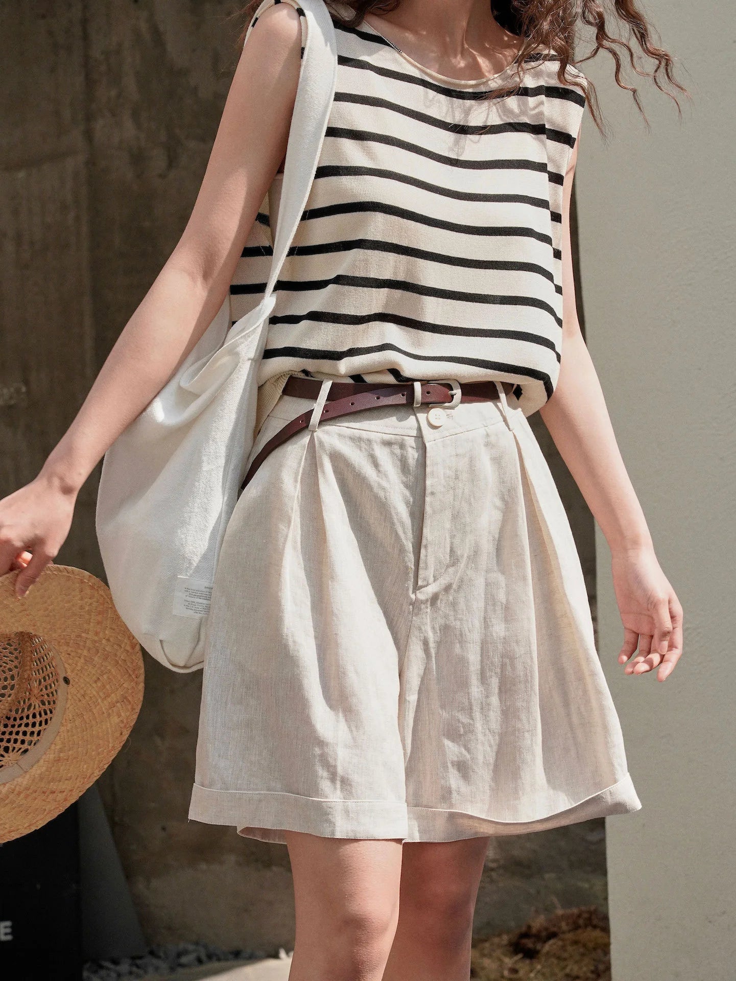 Summer Korea Style Lazy Linen Curled Bermuda Shorts Wide Leg Loose Slim Casual Hot Pants For Women.