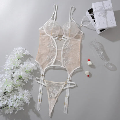 French Style Sweet Flower Embroidery Lingerie Women's Sexy Mesh Love Ring Decor Complex Underwear Female Perspective T-back Suit.