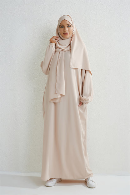 Muslim abaya