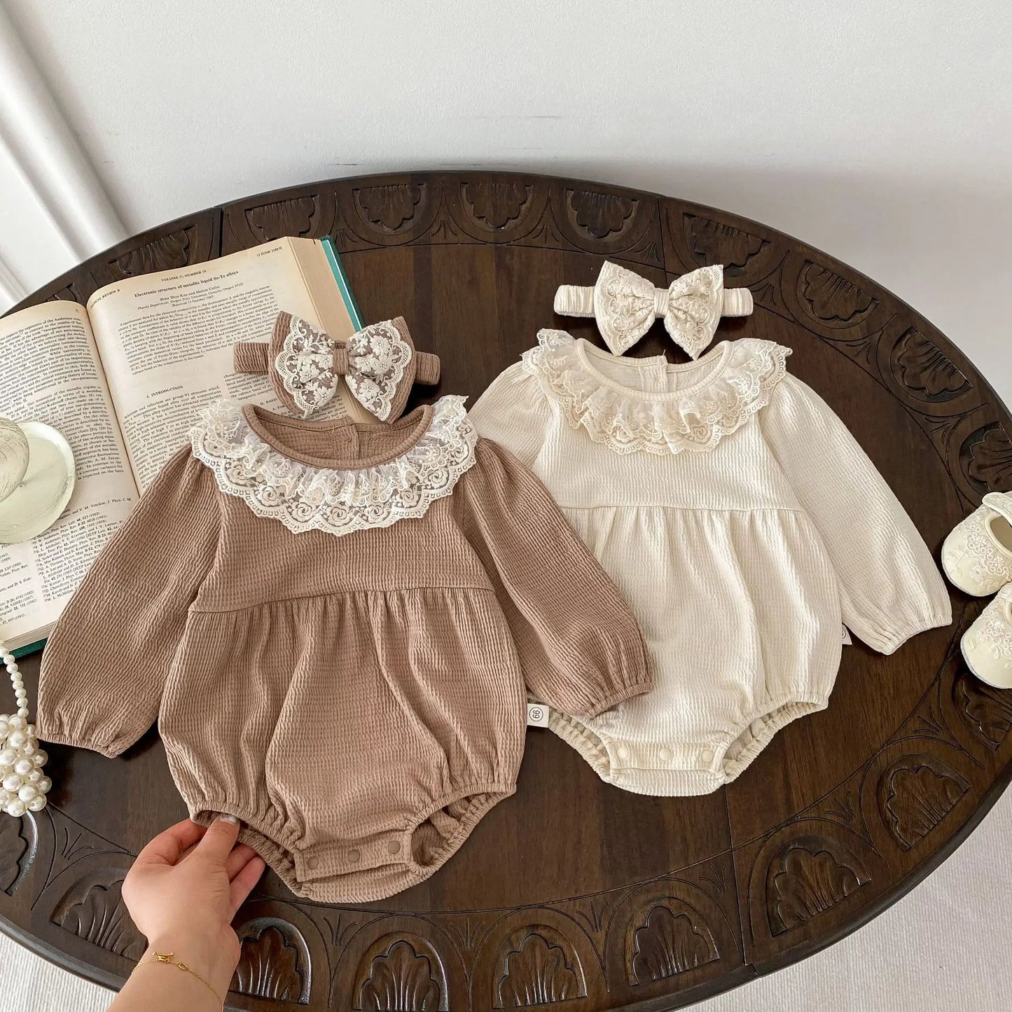 2PCS MILANCEL Frühling Baby Kleidung Spitze Kragen Säuglings Body Ein Stück Kleinkind Niedliche Prinzessin Outfit Kleidung für Neugeborene.